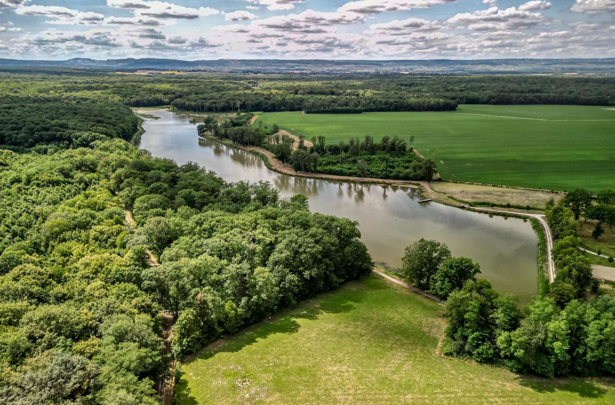 Hameau Des 40 Arpents Gergy Exterior foto
